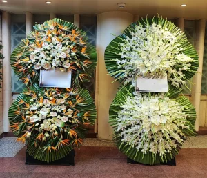 خرید آنلاین تاج گل برای تزئین تالار